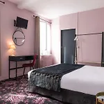 Отель The Originals Boutique, Victoria,