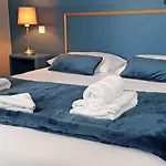 The Originals Boutique, Victoria, 3*