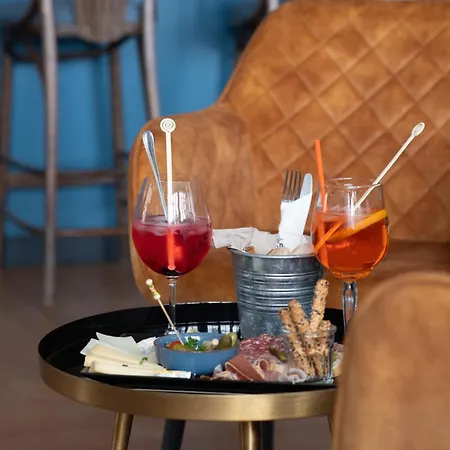 ホテル The Originals Boutique, Victoria, 3*