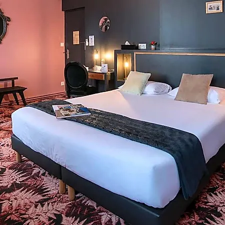 The Originals Boutique, Victoria,