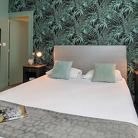 The Originals Boutique, Victoria, 3*
