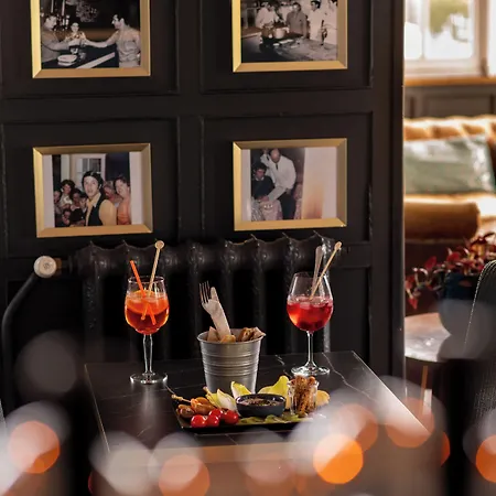 The Originals Boutique, Victoria, 3*