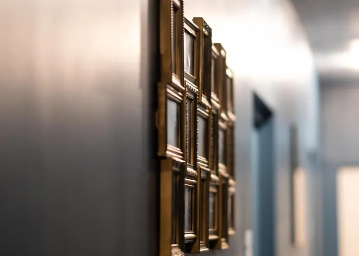 The Originals Boutique, Victoria,