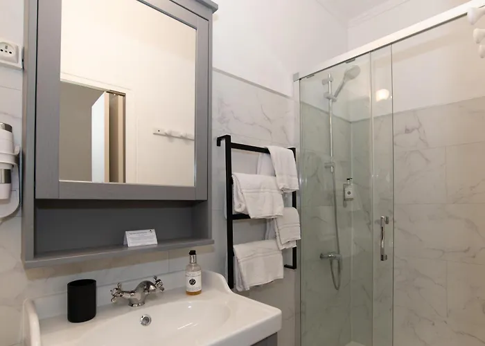 The Originals Boutique, Victoria,