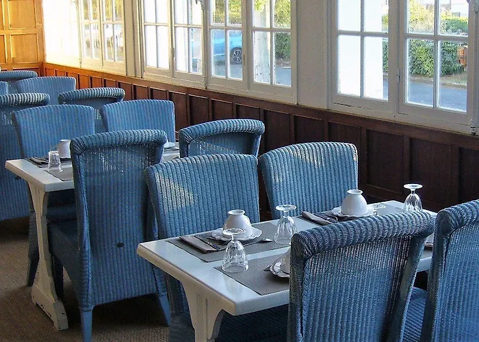 Hotel The Originals Boutique, Victoria, 3*